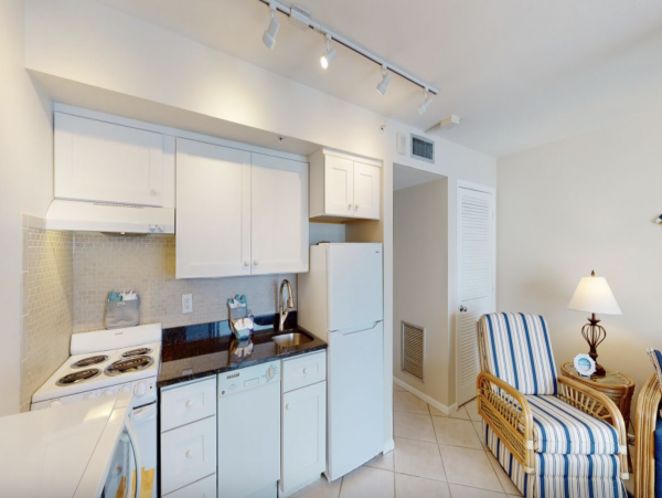 Beachfront Chic Condo in Marco Island Sleeps 4 Guests